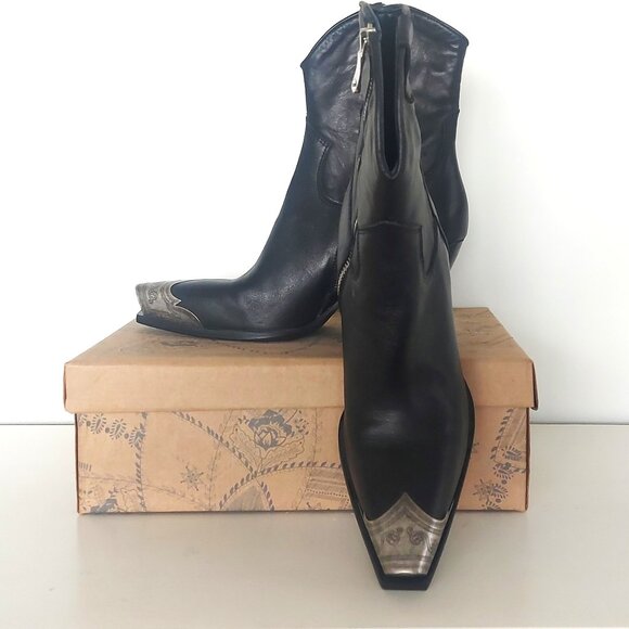 Free People Brayden Western Style Metal Toe Leather Boot - Size 38.5(8.5) - Picture 3 of 8